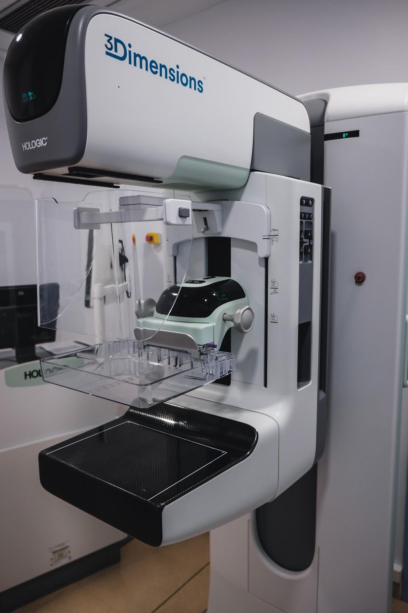 Mamógrafo 3D de última generación.